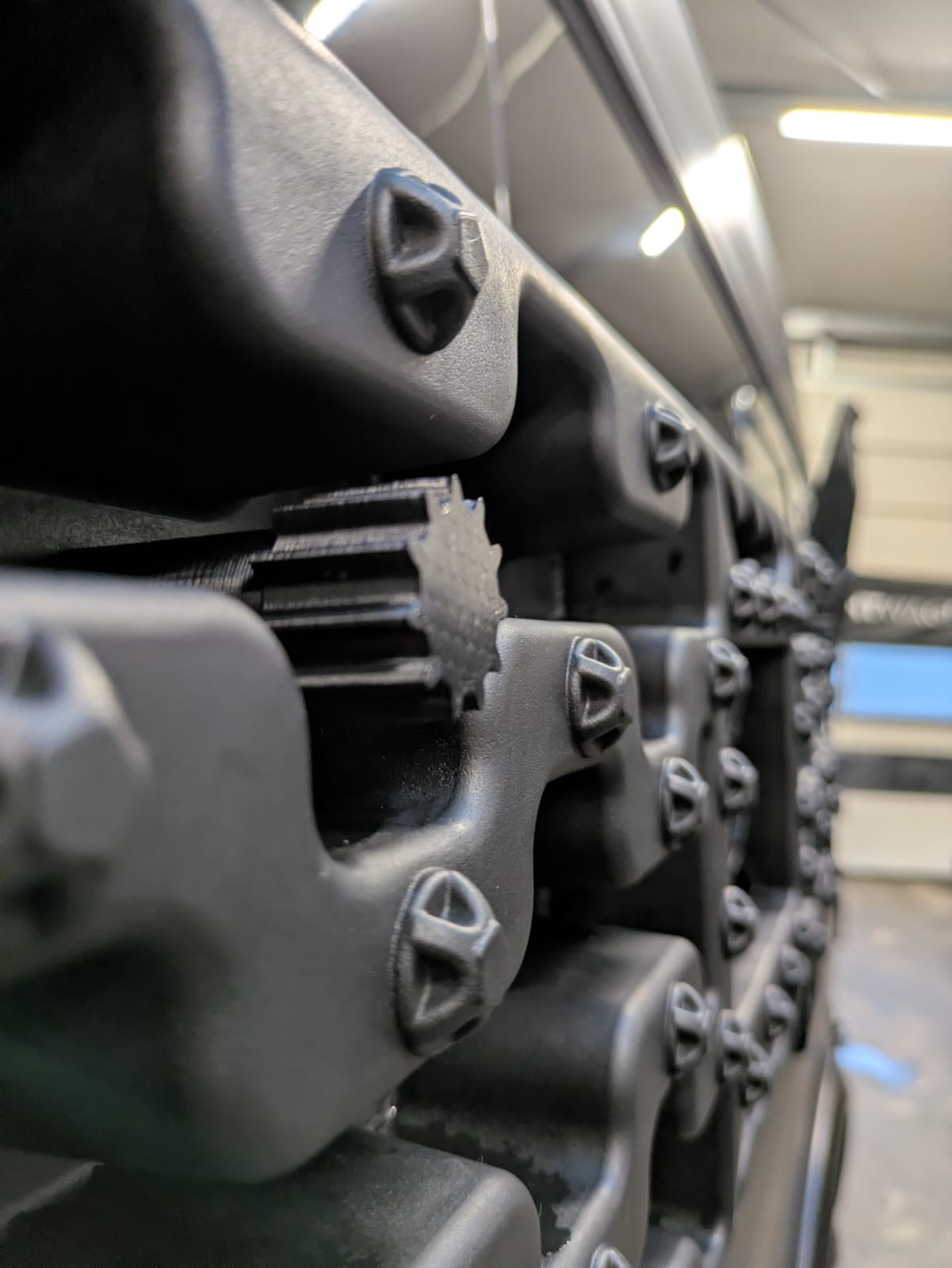 "Grip-n-Go" Schnellverschluss Offroad Sandboards an Airlineschiene für Camper Offroad