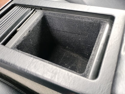 "Sip-n-Scroll" Mini Cupholder Becherhalter Getränkehalter für Mercedes R129 SL 500 320 300 73 AMG in Vließeinsatz