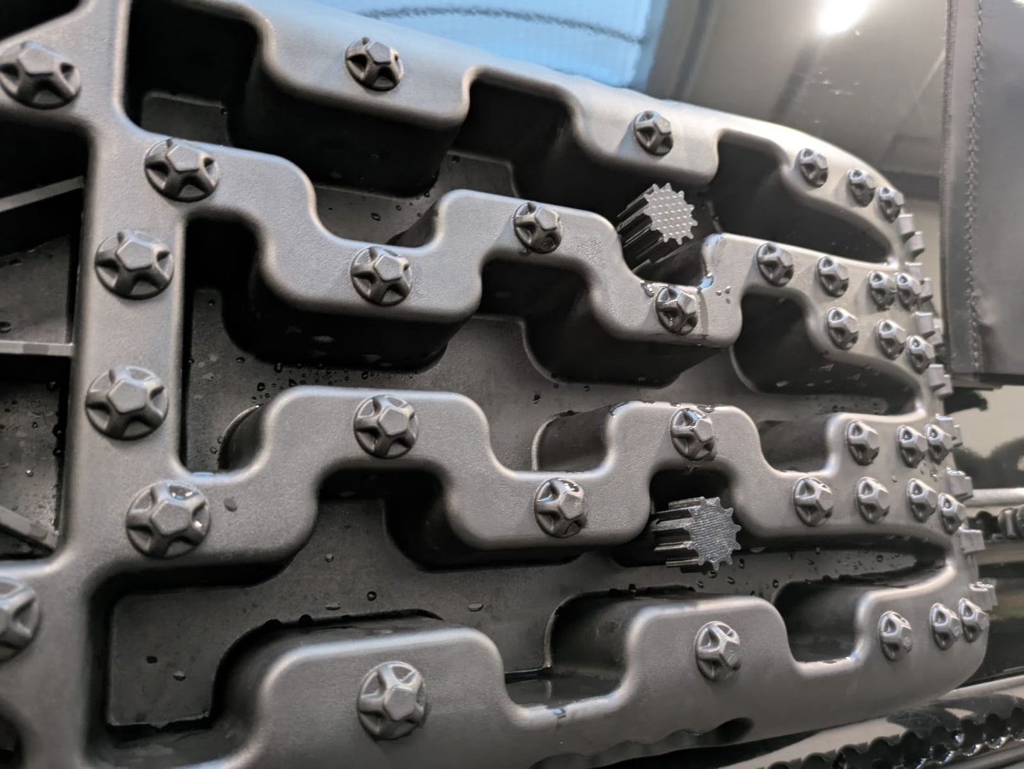 "Grip-n-Go" Schnellverschluss Offroad Sandboards an Airlineschiene für Camper Offroad