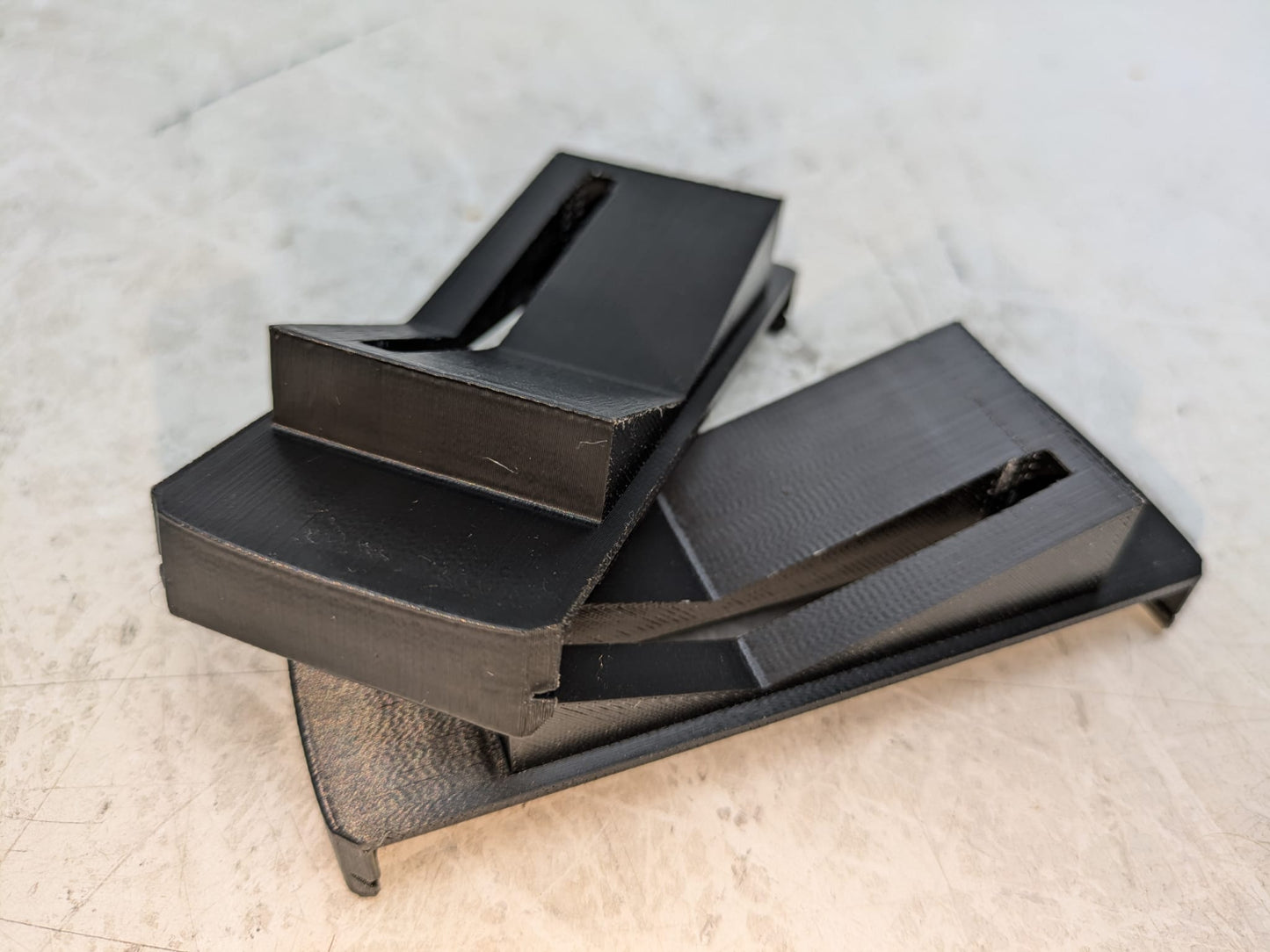 "PlateMate" Kennzeichenhalter für Mercedes Benz R129 SL500 SL320 W129 C129 A1298850581 vorn