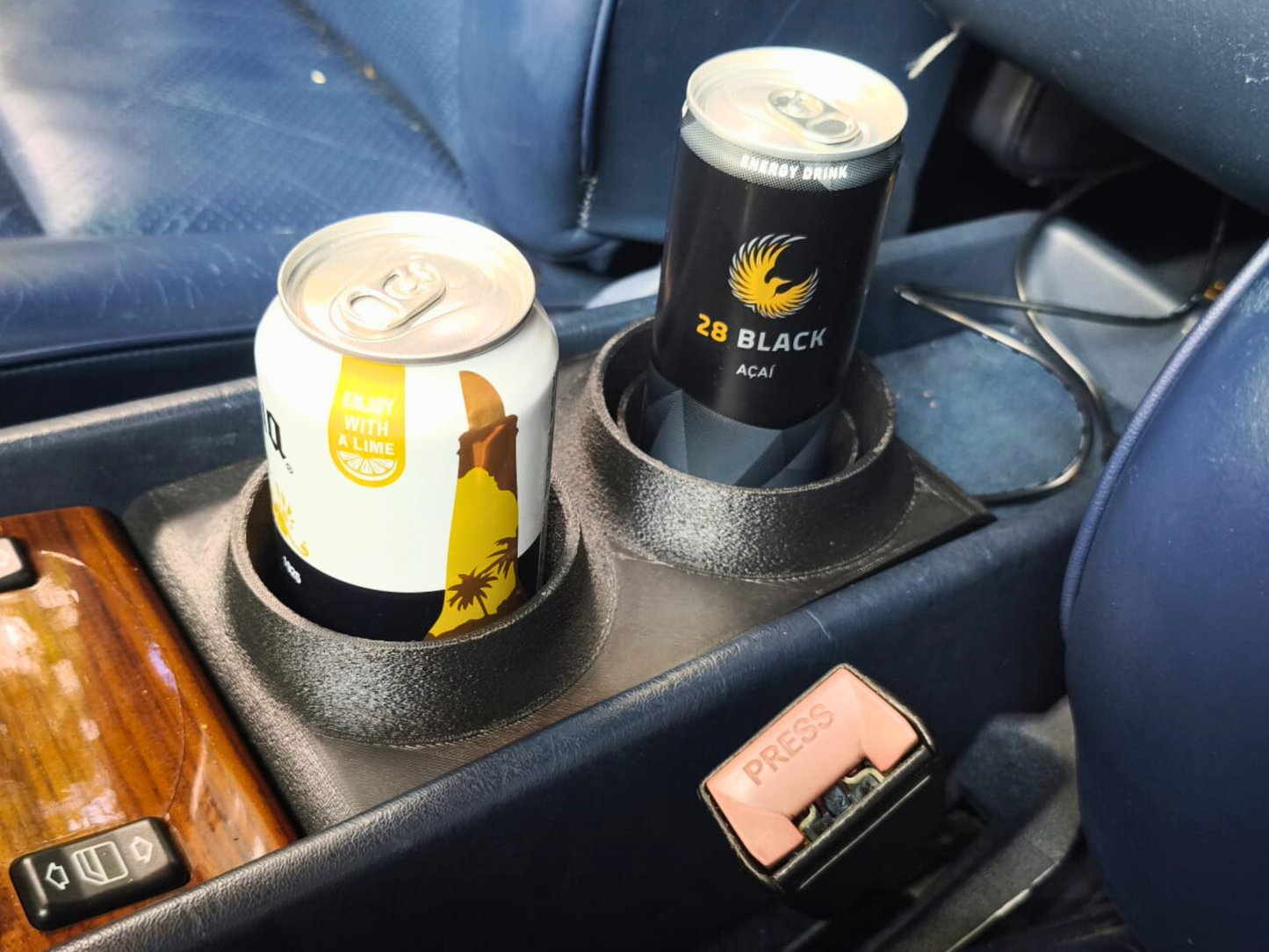 Getränkehalter in Mittelkonsole für Mercedes Benz W124 C124 S124 Cupholder E-Klasse