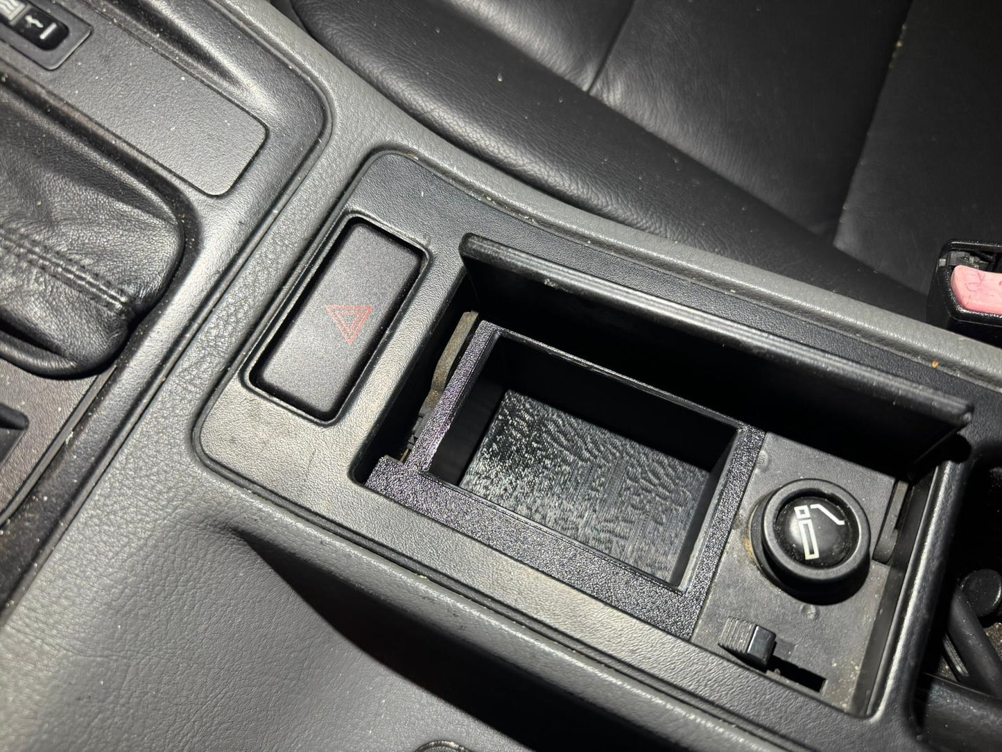 "Sneaky Stash" für BMW E31 840i 840ci 850 850CSI Aschenbecher Ascher Ablagefach Mittelkonsole