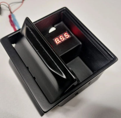 Ashtray-Upgrade für Ferrari F430 F360 mit Batterieanzeige und 2x USB-C