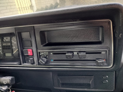 "Motorradio" Ablagefach anstelle des Radios fvom Golf 1 MKI 171837235