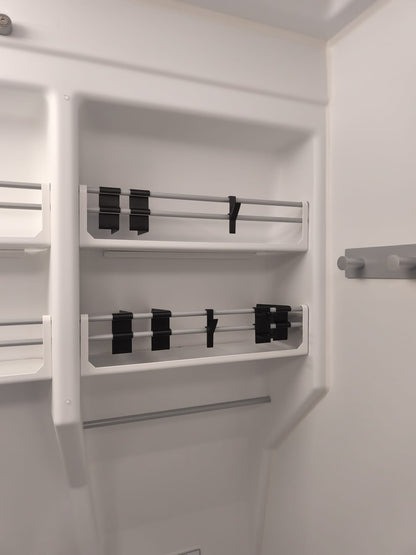 "Bubble-Box" Trenner für das Badregal beim VW Crafter Grand California