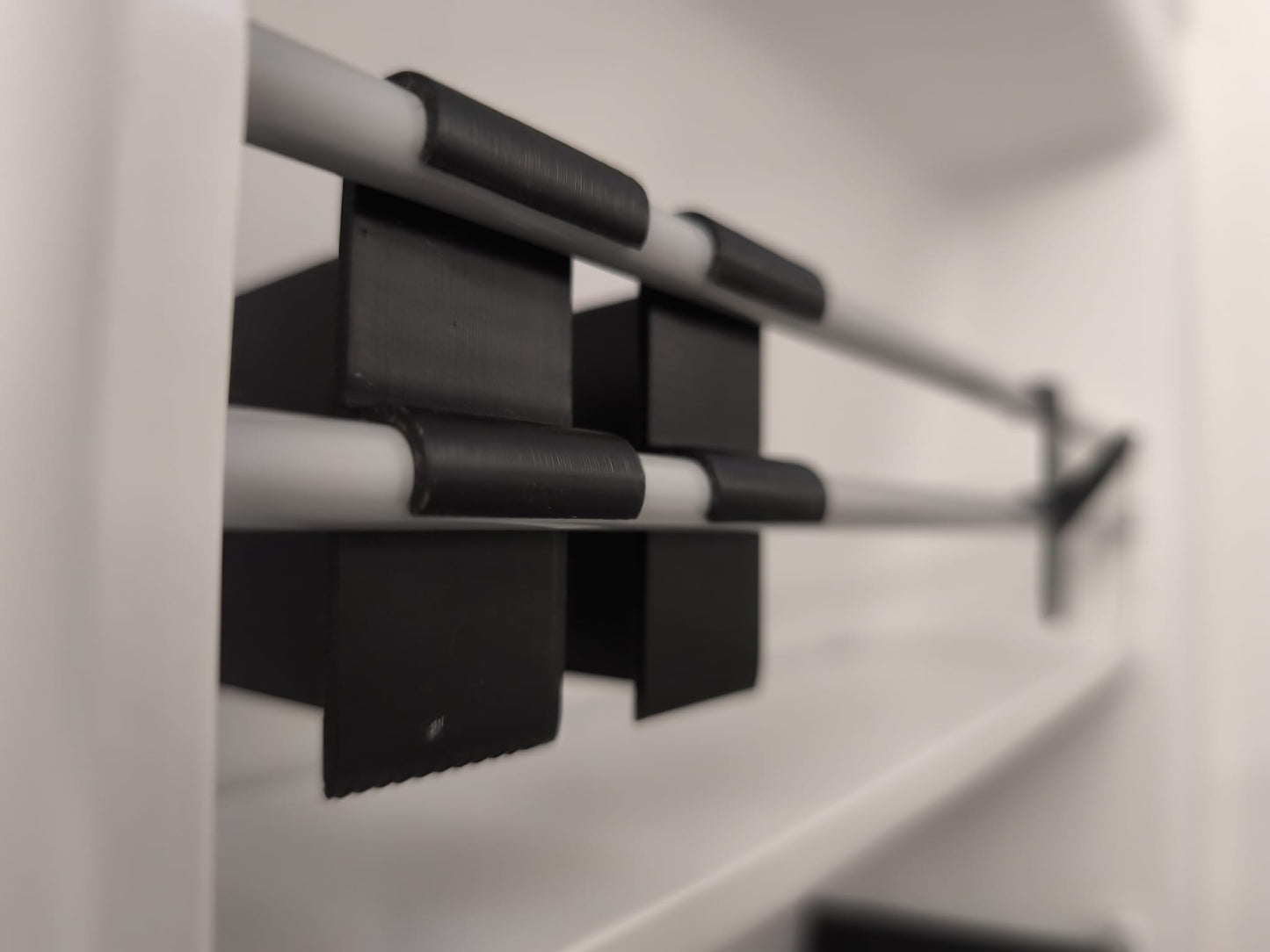 "Bubble-Box" Trenner für das Badregal beim VW Crafter Grand California