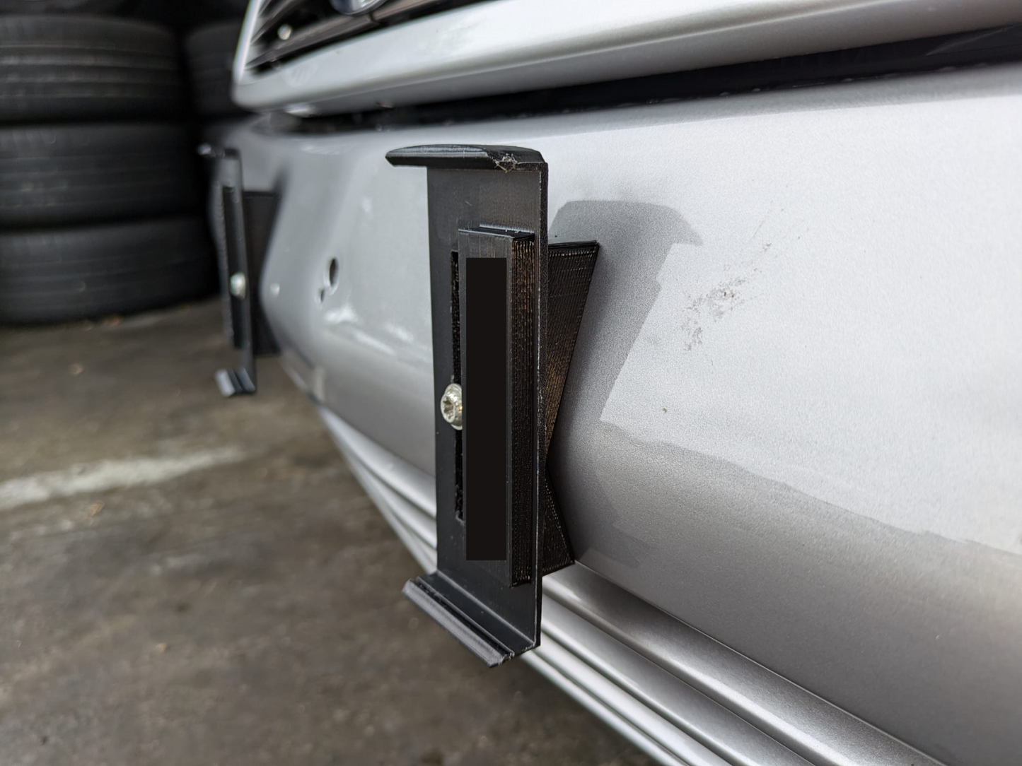 "PlateMate" Kennzeichenhalter für Mercedes Benz R129 SL500 SL320 W129 C129 A1298850581 vorn