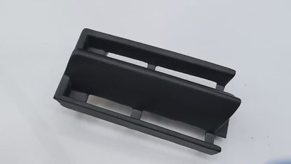 Tow Hook Cover in AMG Stoßstange für Mercedes Benz W124 C124